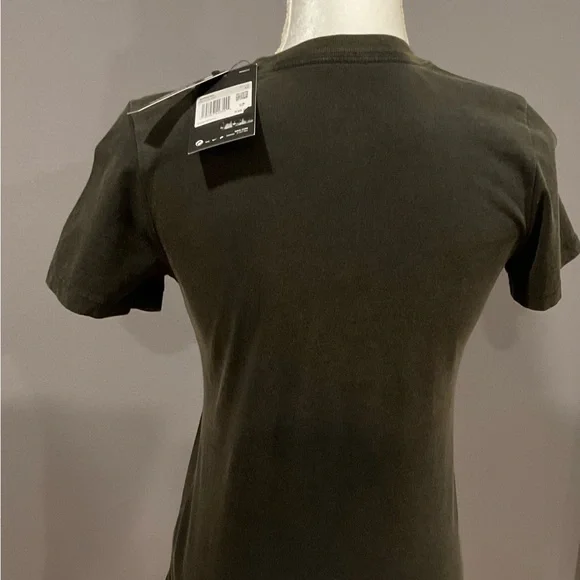 Nike women's tshirt - Picture 2 of 3